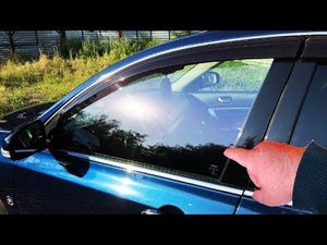 ДЛЯ ЧЕГО ОПЫТНЫЕ АВТОМОБИЛИСТЫ КЛЕЯТ ПЛЕНКУ НА БОКОВЫЕ СТЕКЛА