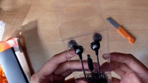 JBL C100SI In-Ear Headphones Unboxing