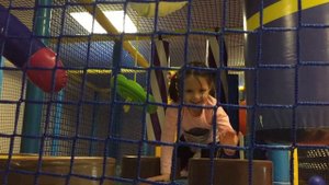 Детский развлекательный центр | Горка, бассейн с шариками, лабиринт, надувные аттракционы