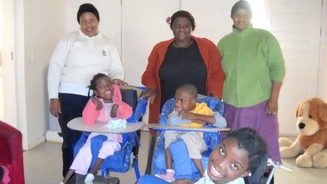 Meld Labs gives back смотреть онлайн