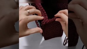 Вязаная сумка на каркасе. Сумка из шнура. Акриловый каркас.