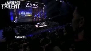 Индеец на шоу талантов, чистейший голос!