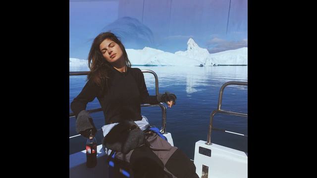 Montserrat Oliver y Yaya Kosikova / países fríos y tiempos смотреть онлайн