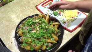 Двойная сковорода гриль и курица с картошкой