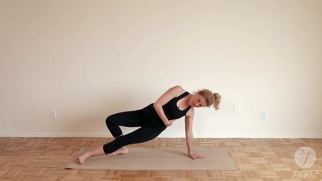 Yoga Asana Lab: Side Plank Split (Vashishta Padanghustasana) смотреть онлайн
