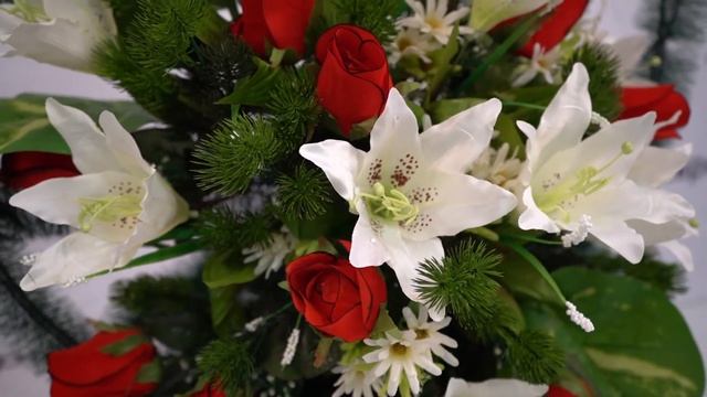 Траурный венок в форме корзинки, код 45100, ЕвроСервис смотреть онлайн