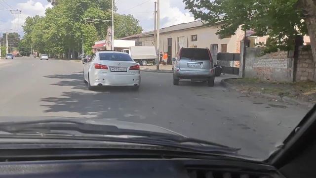 Дикий пляж в г.Сухум, район Маяк, по ул Адлейба к морю со стороны ул Татарская смотреть онлайн