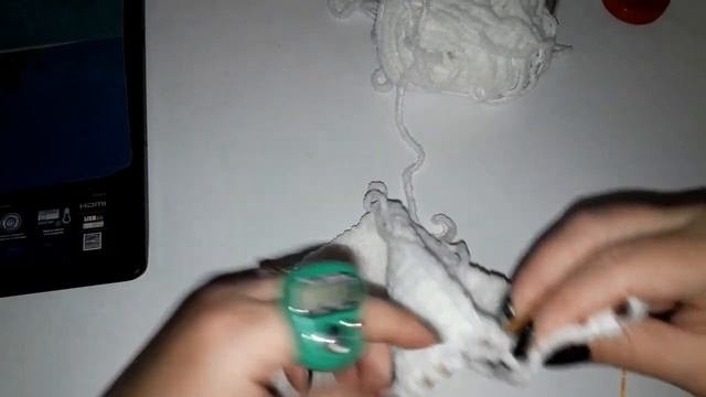 Повязка на голову спицам.
