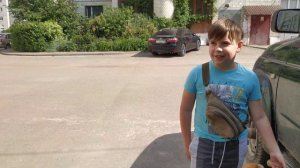 Бобик и бобр Добр проводят экскурсию.