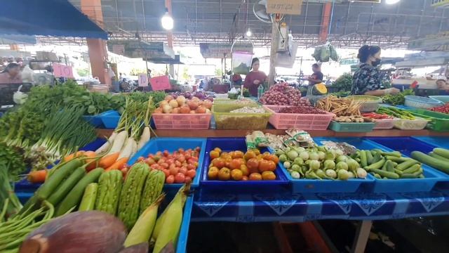 Паттайя/Аренда байка/Рынок Ратанакорн смотреть онлайн