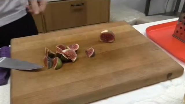 Сочная жареная курочка. Рецепт Жареной Курицы с Инжиром, пальчики оближешь.