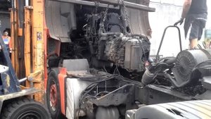 Демонтаж двигателя ( D2876LF04 ) c МАН ( MAN ) грузовика