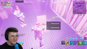 RESTER 24H dans le COFFRE FORT de FORTNITE Battle Royale