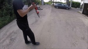 Syma X8HG . Прикольный квадрокоптер с HD камерой.