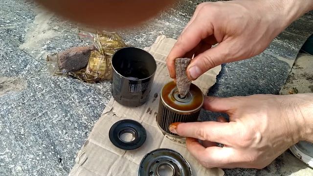 Фильтр масляный Bosch , моторные масло Hyundai Turbo Syn 5w30 , пробег 6000 км (0,5 года ). G4LA . смотреть онлайн