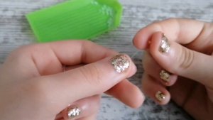 НОВОГОДНЕЕ КОЛЬЦО ИЗ БИСЕРА/кольцо из бисера с ёлочной игрушкой ?