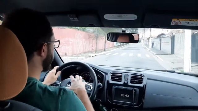 Avaliação - Renault Stepway CVT ( automático) - Ele é um SUV ou um Sandero bombado?
