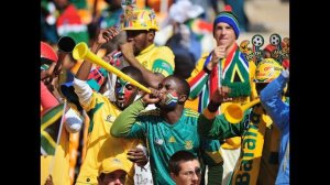 Звук фанаты и звук вувузелы. The sound, the fans clapping their hands and the sound of the vuvuzela