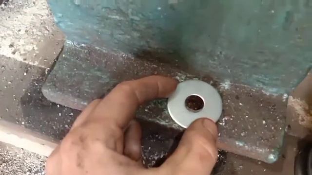 Виброопоры на токарный станок