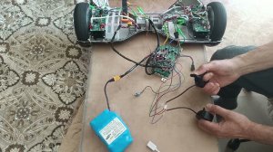 Прошивка платы гироскутера под управление курком/ручкой газа.  Демо к заказу для М.