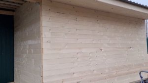 Дровяник с сараем своими руками. Общая стена с ранее стоящей бытовкой.