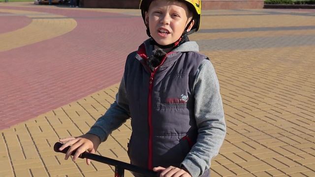 Стрит на Трюковом Самокате ! Крутые Покатушки по Городу