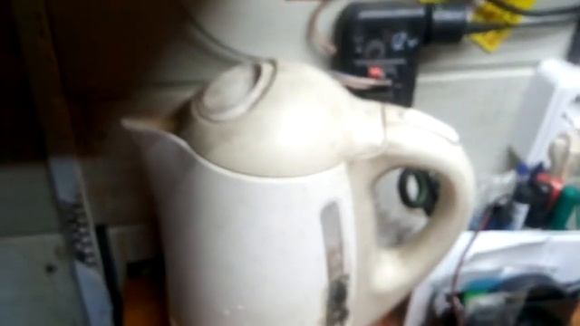 КАК ОЧИСТИТЬ ОТ НАКИПИ!!! How to descale the kettle? смотреть онлайн