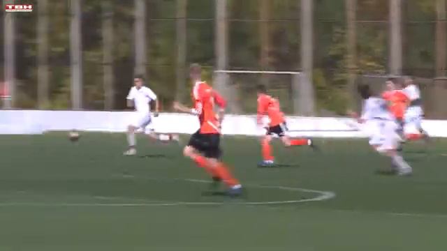 В Новокузнецке проходит финал первенства Кузбасса по футболу. смотреть онлайн