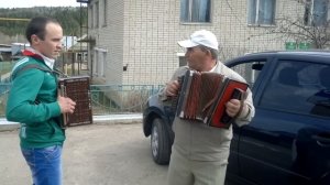 Авыл кое на тальянке.