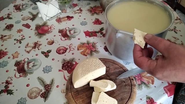 #домашнийсыр#сырлегкоипросто#делаемсыр Обалденный домашний имерeтинский сыр.??Готовьте с любовью! смотреть онлайн