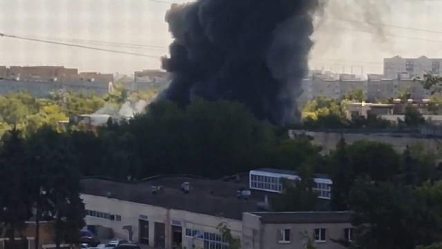 Крупный пожар в районе Каширского шоссе в Москве смотреть онлайн