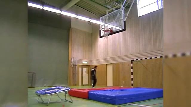 Разбил баскетбольный щит смотреть онлайн