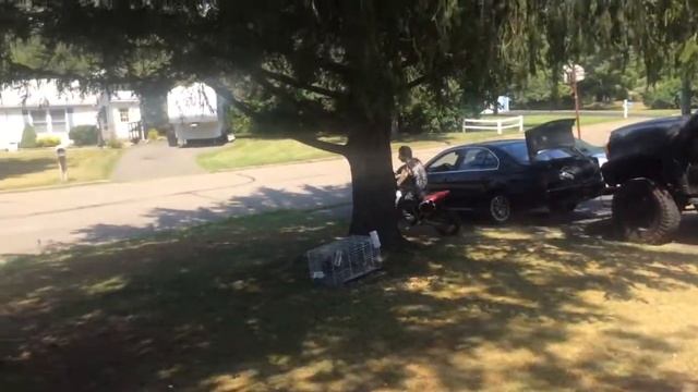 Honda Cr80 Wheelie Practice (I Crash!) смотреть онлайн