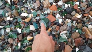 "Море волнуется раз, море волнуется два, море волнуется три - морская фигура, на месте замри!"