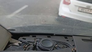 Передние динамики для Т5 простые не подходят.