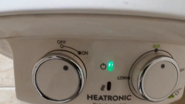 Электрический водонагреватель Electrolux EWH 50 Heatronic Slim DryHeat смотреть онлайн