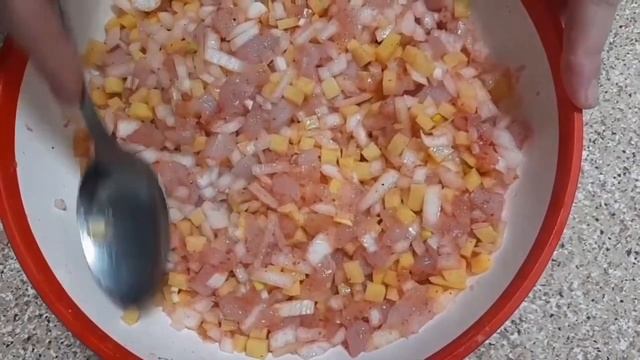 БЕЛЯШИ С КУРИНОЙ ГРУДКОЙ В ДУХОВКЕ