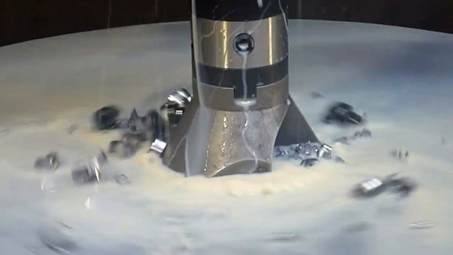 Пример использования сверел больших диаметров со сменной пластиной из быстрорежущей стали. Часть 4 смотреть онлайн