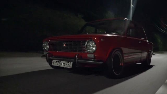 ВАЗ 2101 / Рассекая пространство смотреть онлайн