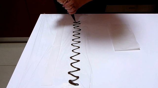 делаем шоколадные украшения,заборчик!!!  do chocolate decorations. fence!!!