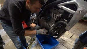 УРОНИЛИ KAWASAKI ER 5   И  ЗАМЕНА  СЦЕПЛЕНИЯ