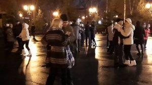 НЕ ХОДИ К НЕМУ НА ВСТРЕЧУ НЕ ХОДИ