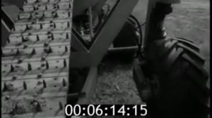 Трактор на одной гусенице