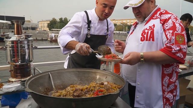 ДЕНЬ ГОРОДА МОСКВЫ! ПЛОВ ПАТИ НА ТЕПЛОХОДЕ!