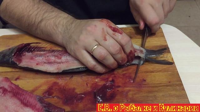 Как разделать селедку на чистое филе без костей,легко и быстро.Разделываем селедку на филе с поваром