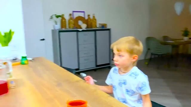 ТАНЦЫ. ЖЕЛЕ. ЧЕЧЕВИЦА. ВАФЛИ. ВЛОГ)))) смотреть онлайн