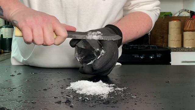 Carving my latest Ice Diamond смотреть онлайн