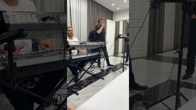 HARUT VOSKANYAN & ARTUR TOVMASYAN-Parvir Parvir 2023 смотреть онлайн