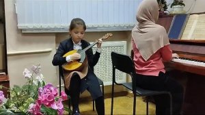 "Весёлый крестьянин" Р. Шуман, домра