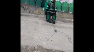 Мини трактор гусеничный.mp4